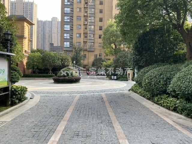 领秀城福山园85万送30万的品牌家具 装修 拎包入住 车位 信阳二手房出售 信阳房产网 领秀城福山园85万送30万的品牌家具 装修 拎包入住 车位 信阳二手房出售 信阳房产网