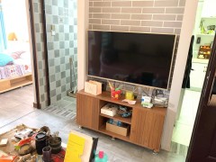 家具家电齐全 即租即住 小学 中学 高中 旁边 中环荣域  