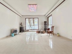 浉河中学学区！浉河公园经典花园电梯中层精装大三房南北通透双阳台126万证齐可按揭